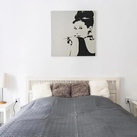 Tohani The Place White Morning, Late Chack-out Available Апартаменты Бухарест